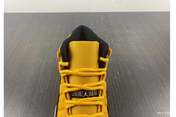 Jordan Air yellow 11 AJ11 and black 0331